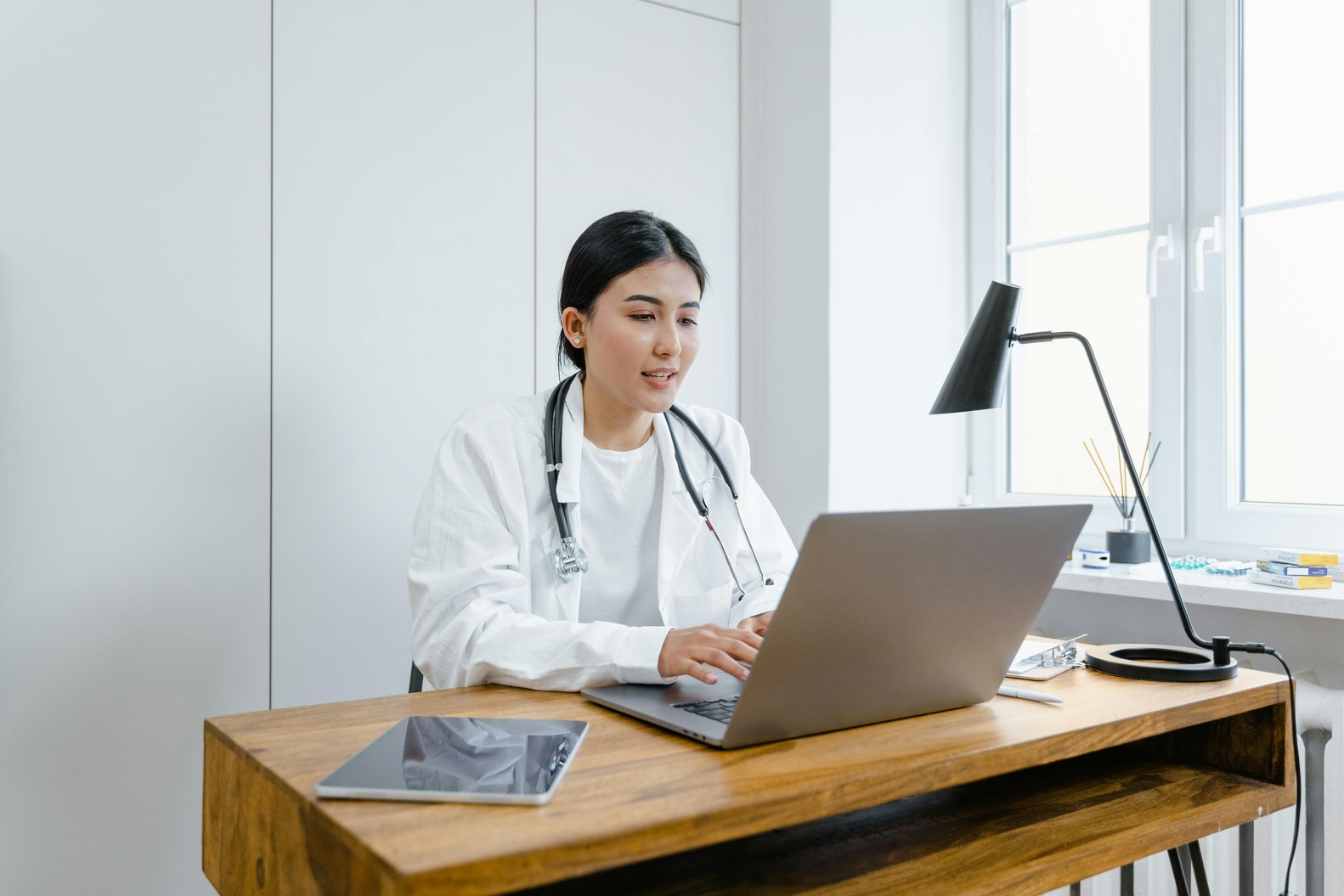 Can Telehealth Psychiatrists Prescribe Medication